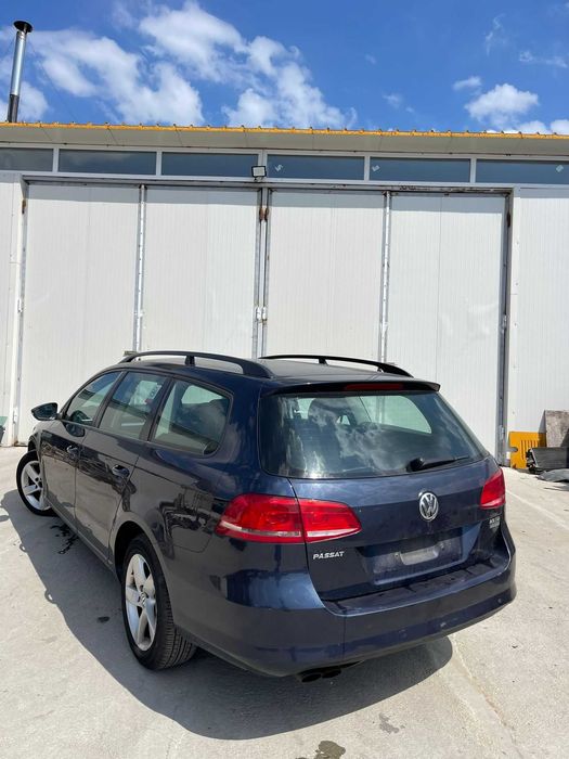 Usi Stanga/Dreapta Fata/Spate Vw Passat B7 2.0 TDi cod culoare LH5X