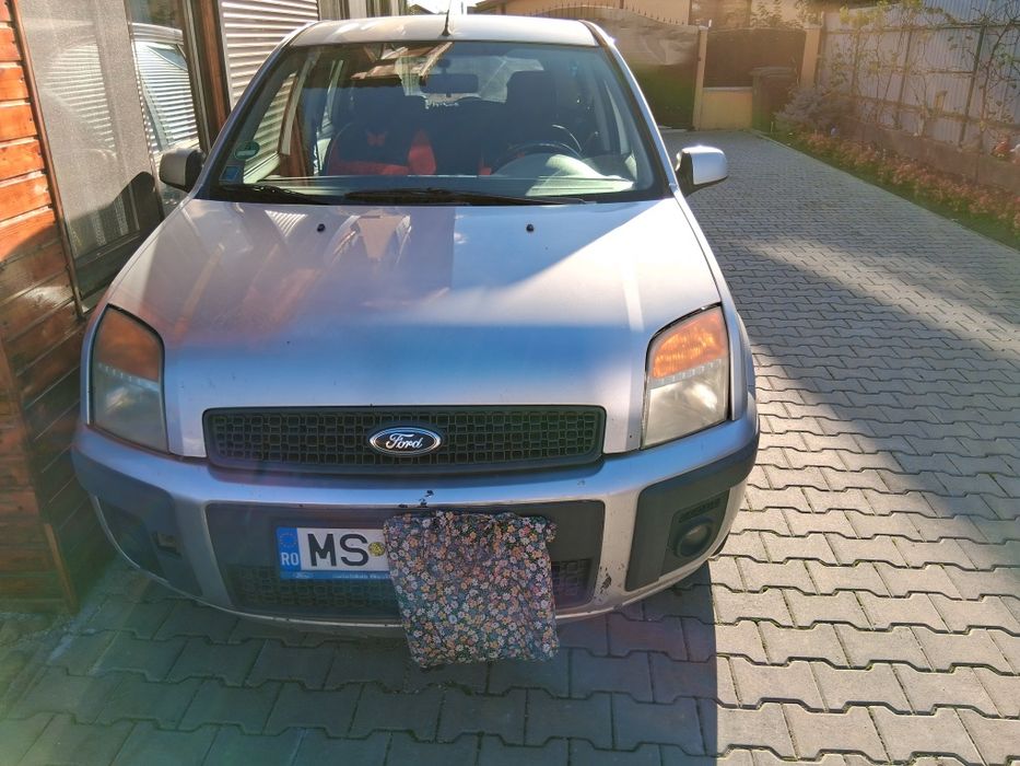Vand Ford Fusion 1.4 TDI, 1550Eu foarte ușor negociabil.
