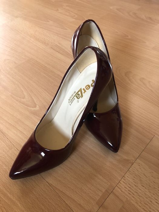 Stiletto visinii - nu au fost purtati niciodata