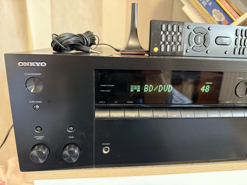 Onkyo TX-NR656 Качествен ресивър