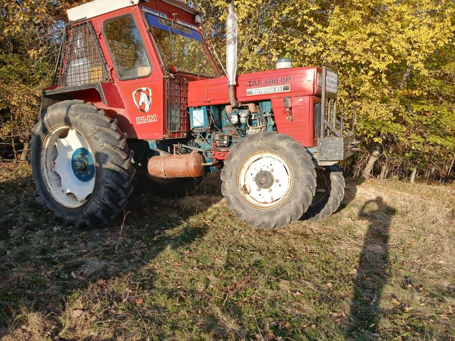 Tractor forestiere an state foarte bună 651