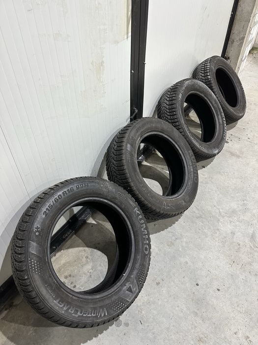 Cauciucuri 215/60/16 foarte bune