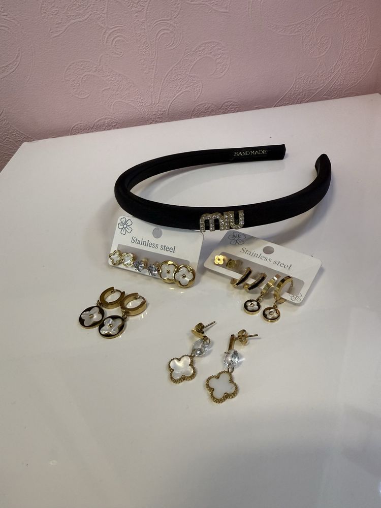 Van Cleef Miu Miu Prada
