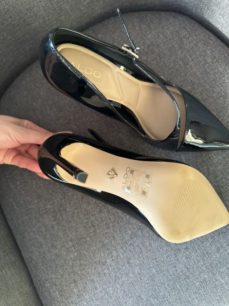 Обувки на висок ток Aldo