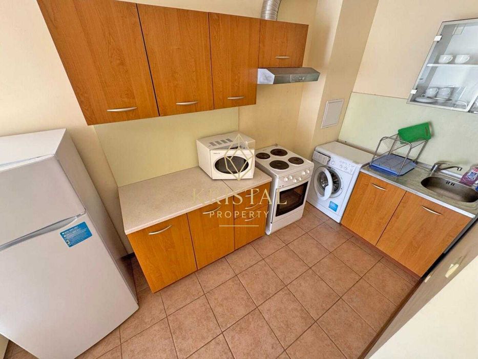 Продава се Тристаен апартамент в к.к. Слънчев бряг - 105 кв.м за 1000 €/кв.м - Снимка #4