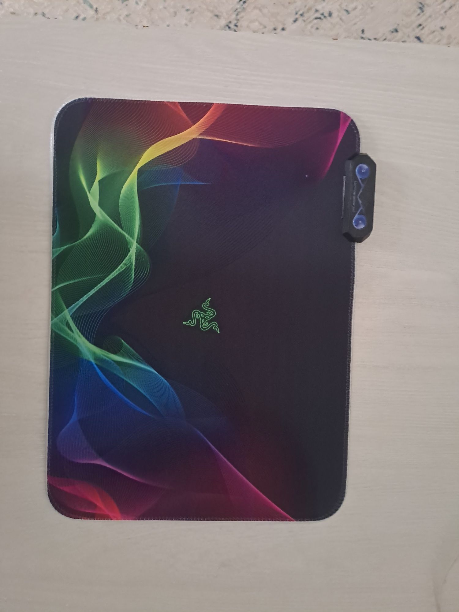 Игровой коврик Razer с подсветкой