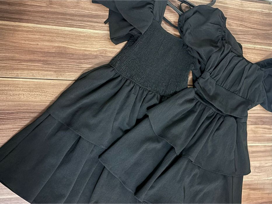 Продам подростковые платья