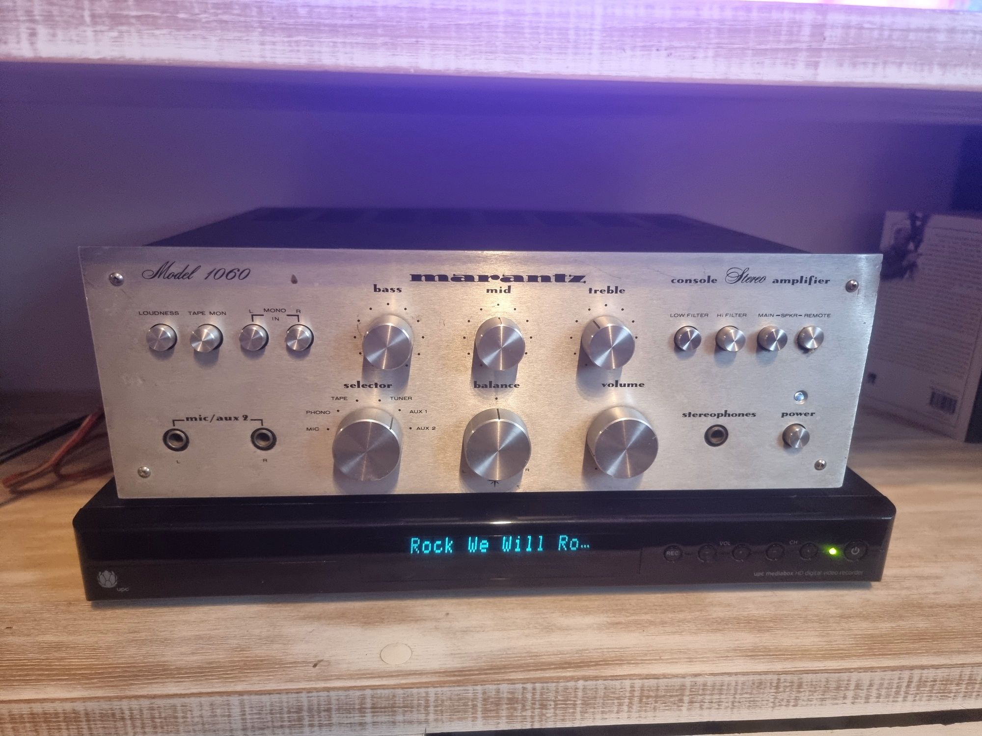Marantz 1060 amplificator de colecție