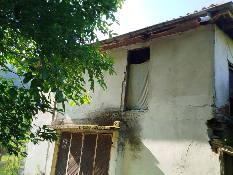 Продава къща в с.Рашка гращица