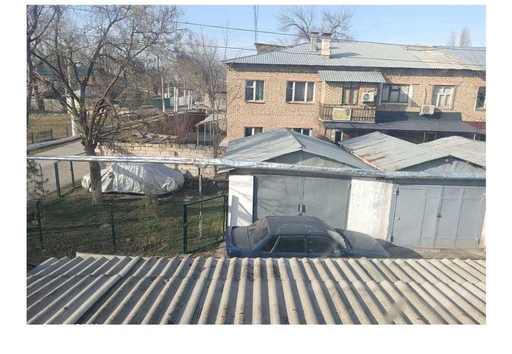 Продаю квартиру 3-комнатная+гараж около Рисового базара 50 000 у.е.