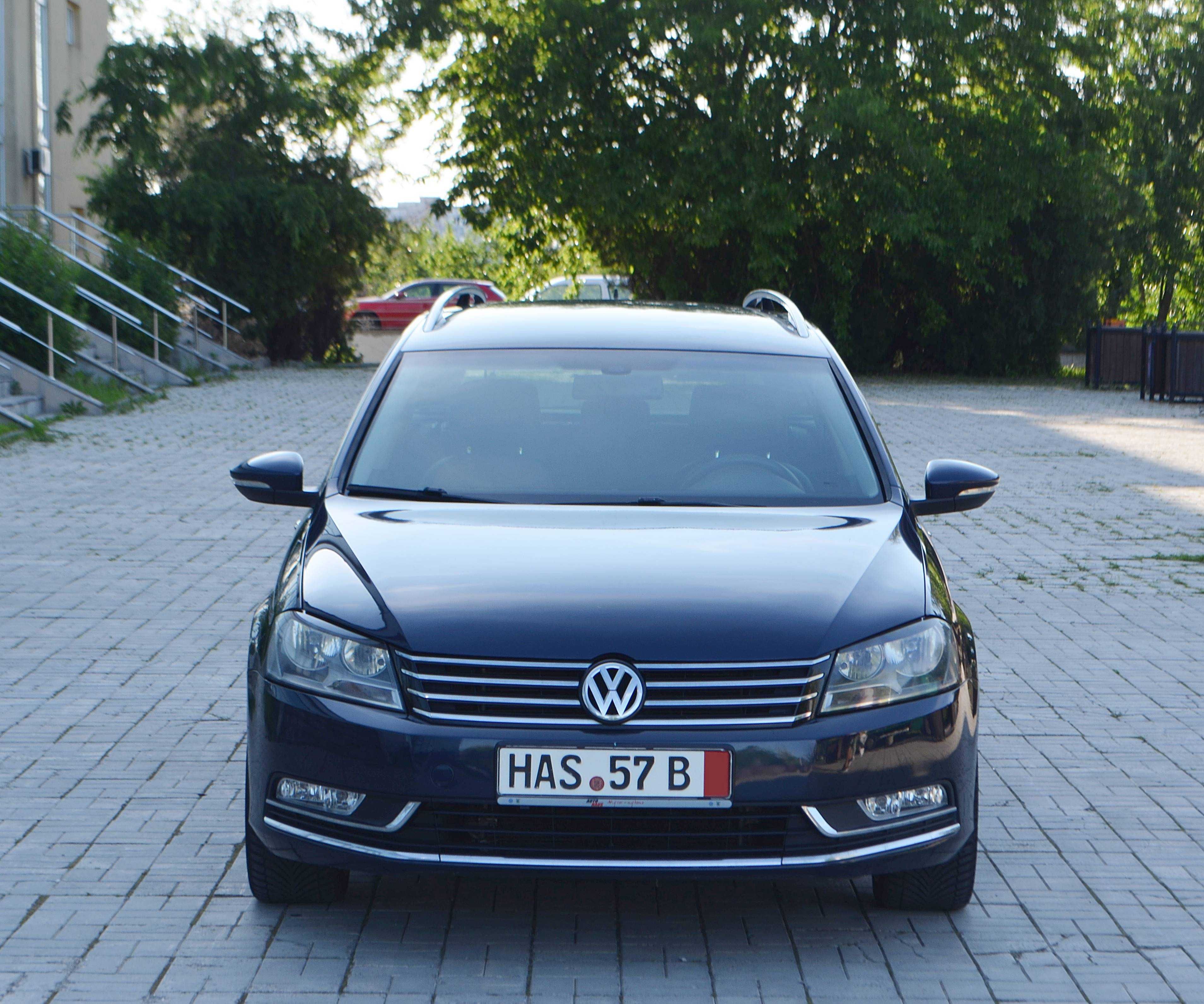 VW Passat B7 2.0tdi 140cp Cutie Autom DSG Navy Clima Noua Camera Piele