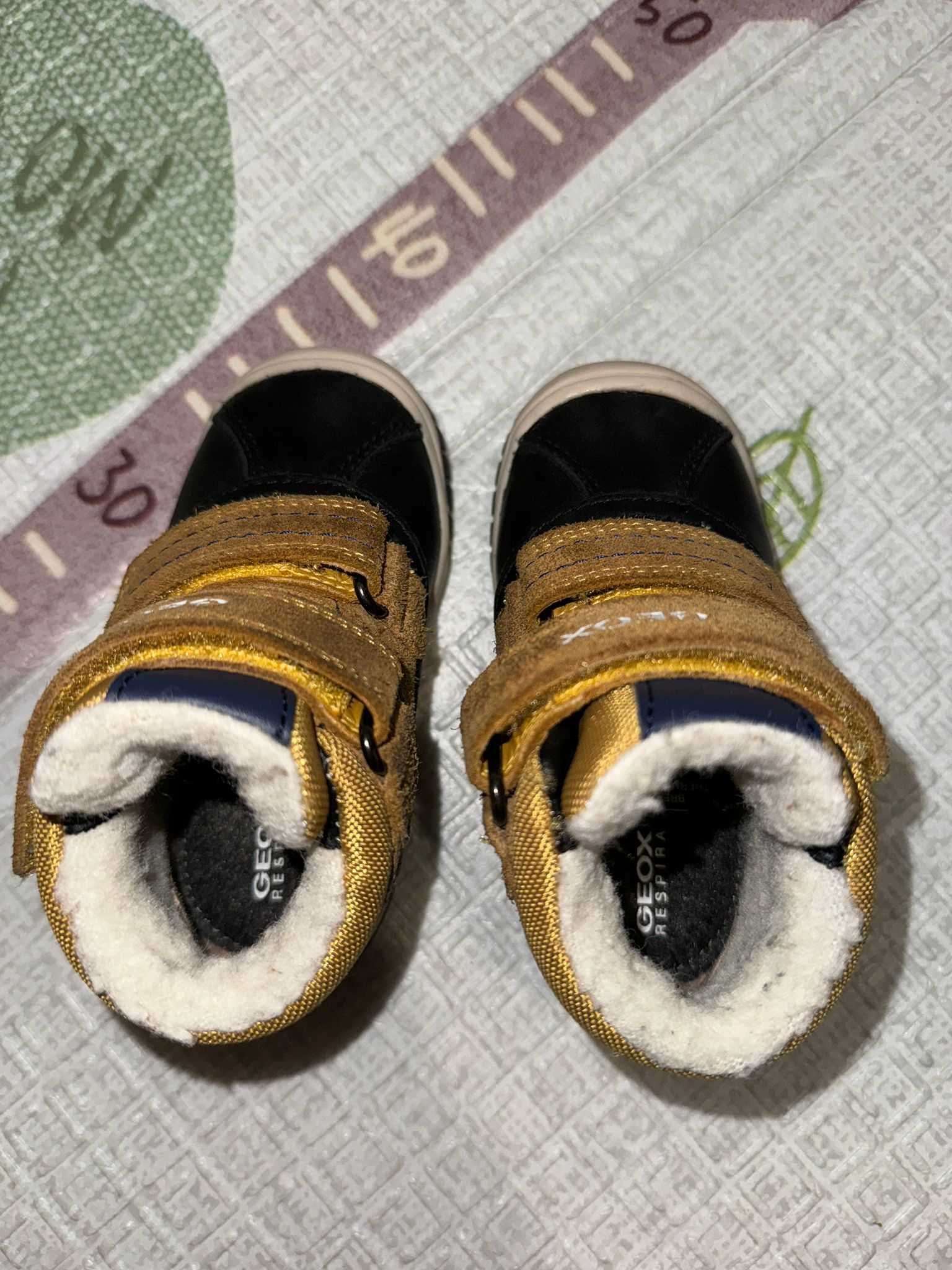Vand GEOX imblaniti.