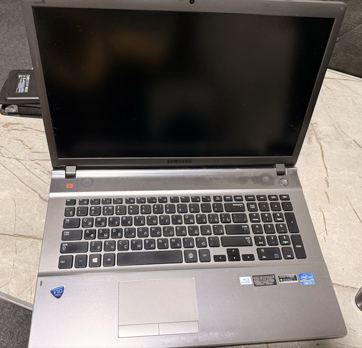 Samsung 550P i7 8/512GB GeForce® GT 650M (128 бит)