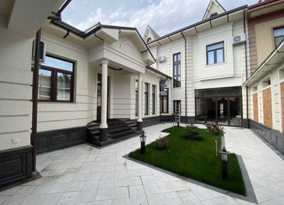 Сдается ЕВРОДОМ можно под офис или под садик 827*