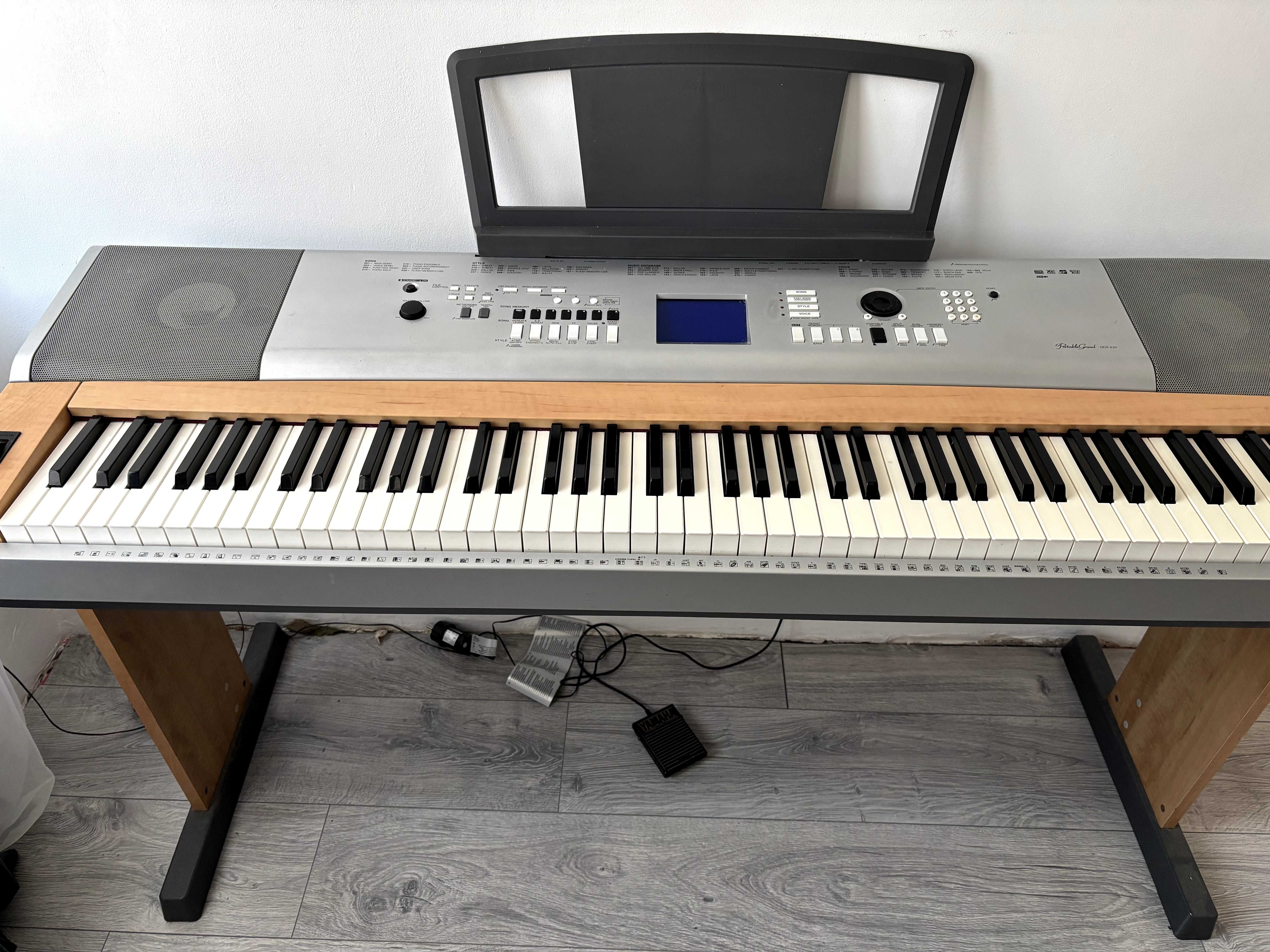 Pian Yamaha DGX-630