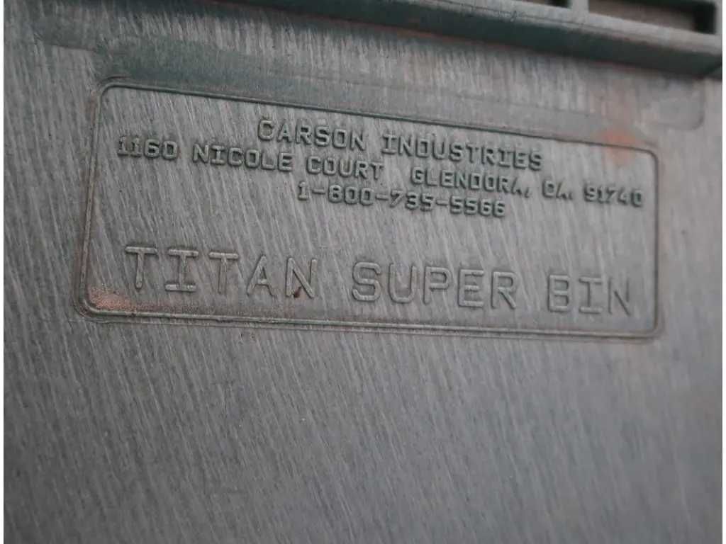 Lada de titan Super Bin