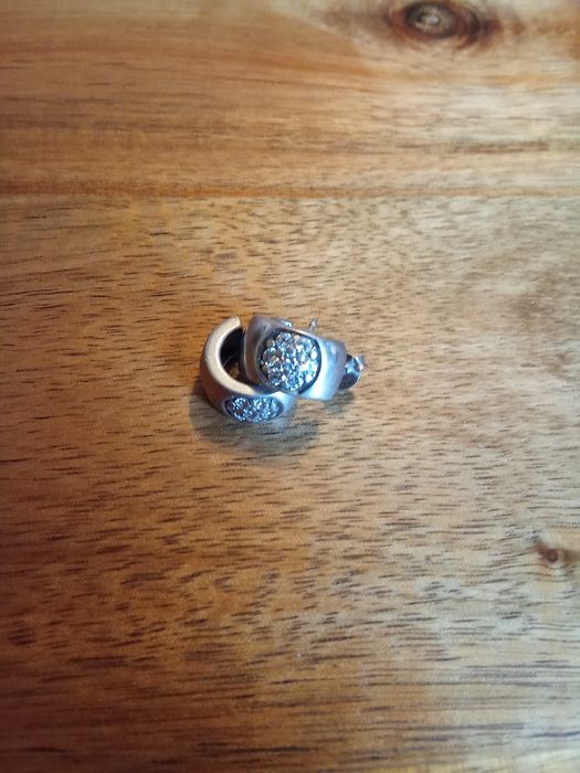 Продавам сребърни обеци