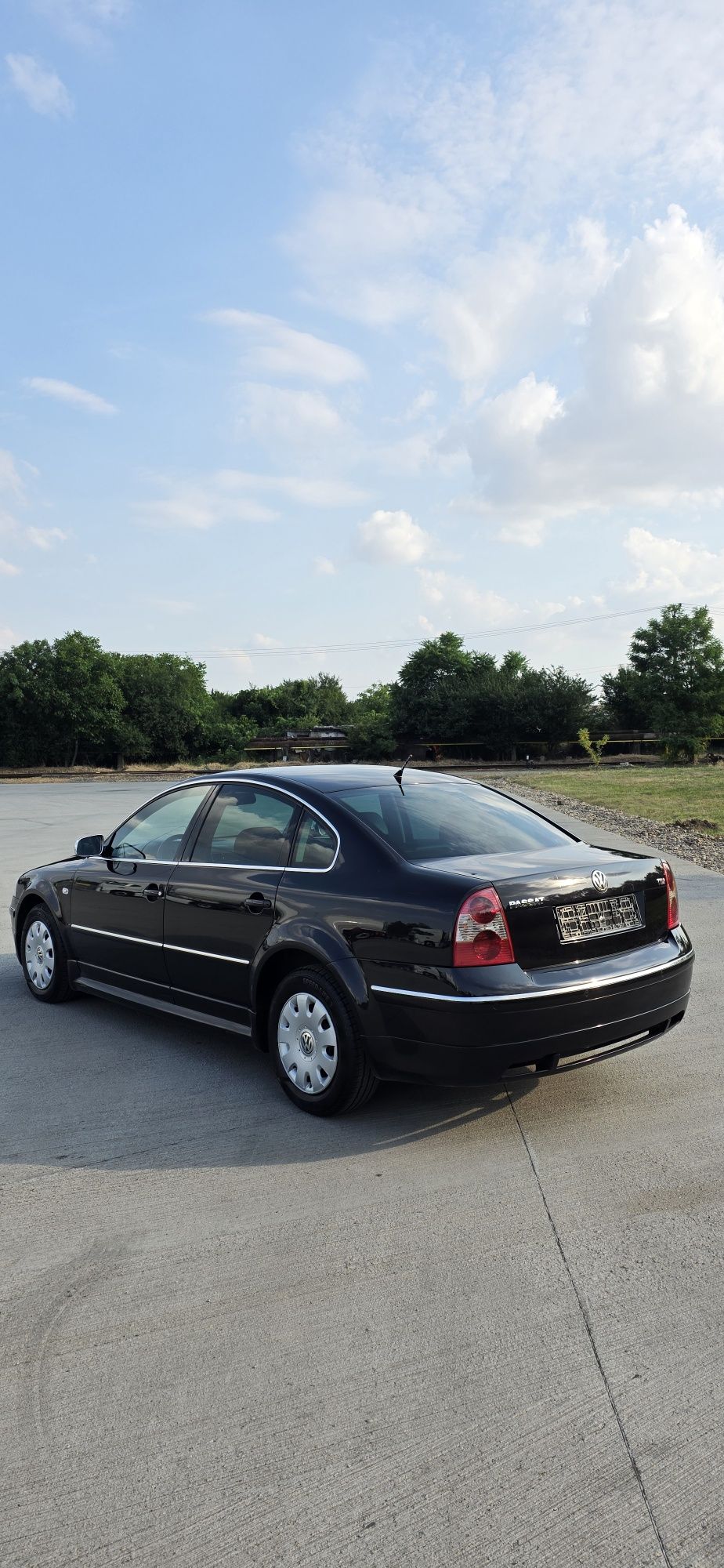 Vw Passat HighLine Limuzina 1.9 Tdi 131 cp