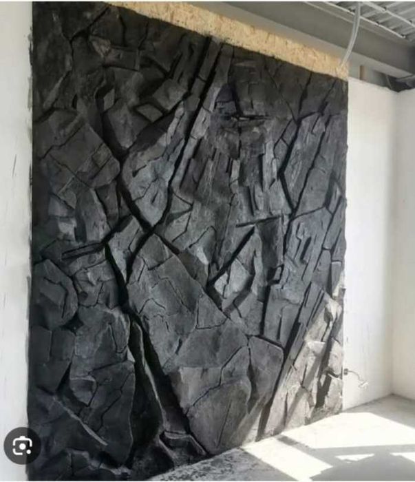 Камни скалы баррельефы