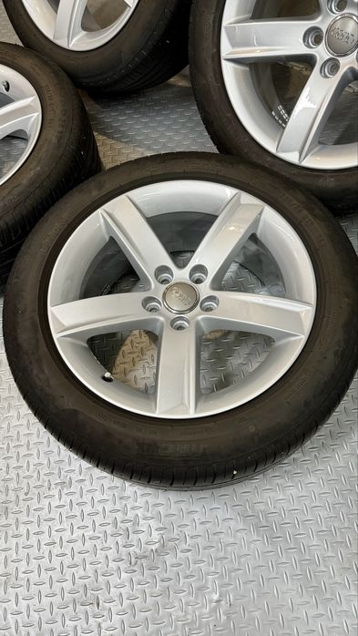 Оригинални 5х112 17” Audi A5 с летни гуми
