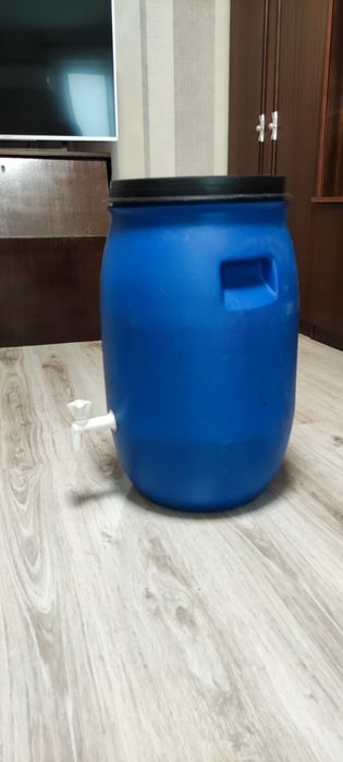 Бидон пластмасов.100л