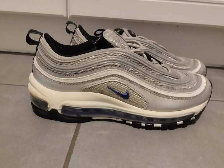 Nike Air Max 97 N38 и 38.5. Цена за чифт 135 лв!