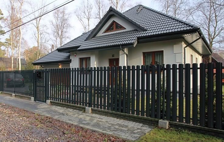 Garduri din sipca metalica