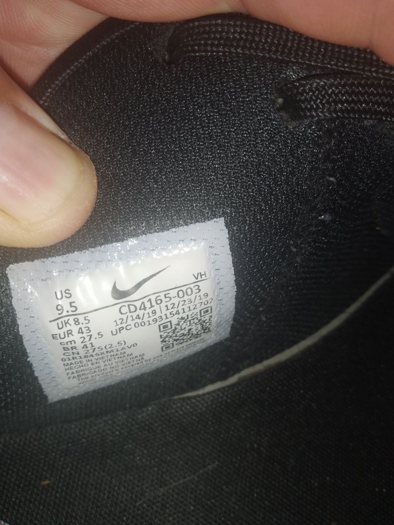 Nike  AIR  43 номер
