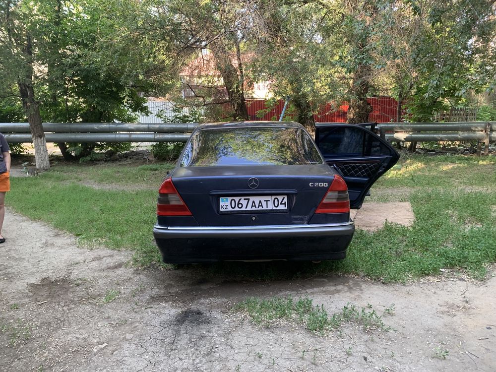 Продам мерс с 200