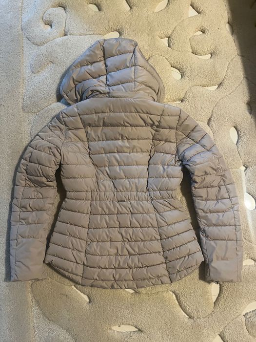 Geacă damă Guess mărimea XS