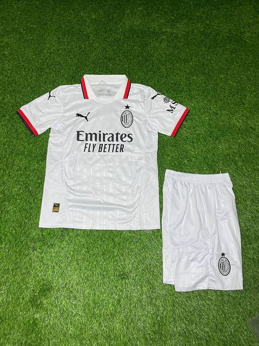 Футбольный футбол форма futbol forma butsa sarakanojka kaptok top buts