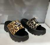 Papuci damă Karl Guess leopard