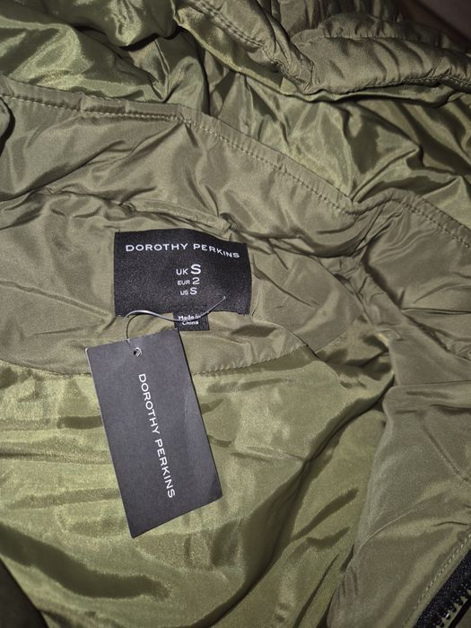 Елеци С размер, но са по големи 50 лв бр.