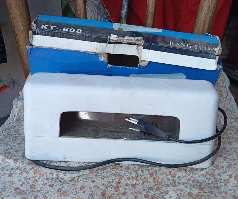 Лампа для маникюра,Аппарат для маникюра без ручки