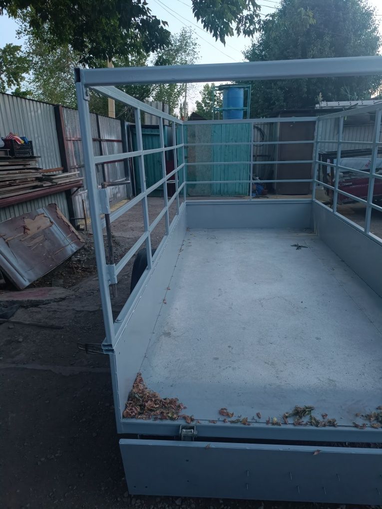 Прицеп для легкового автомобиля