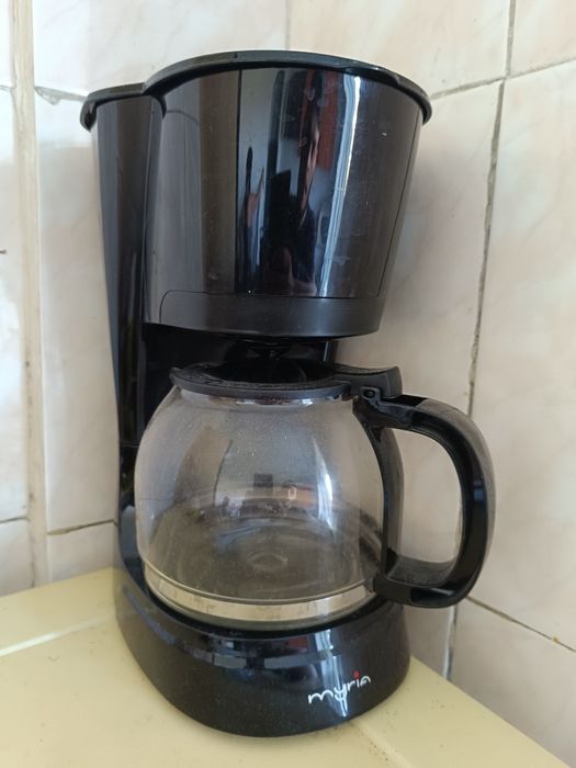 Aparat de cafea.