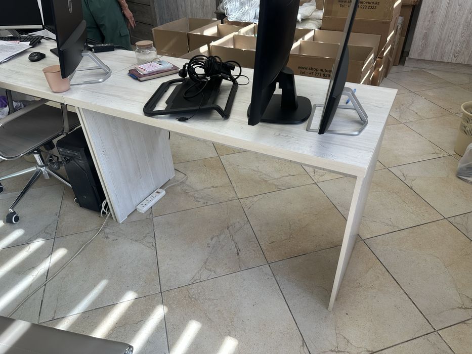 Стол писменный сосна