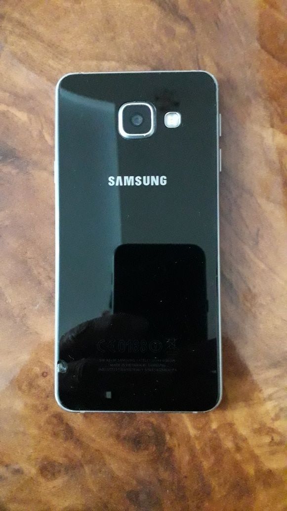 Смартфоны Samsung, Huawei
