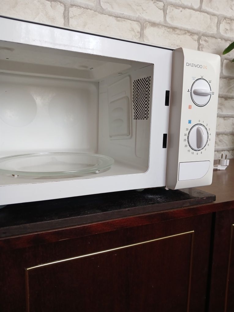 Продам микроволновку