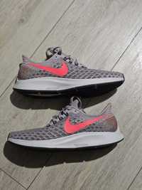 Чисто нови дамски маратонки Nike Zoom Pegasus 35