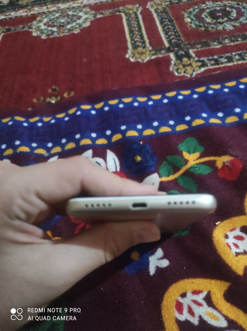 Redmi 5 sotiladi srochna