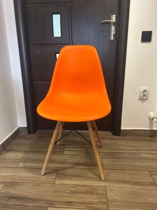 Vând scaune bucătărie