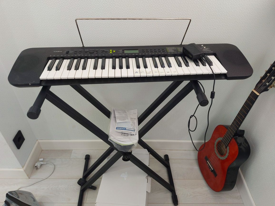 Продам синтезатор CASIO CTK 240N7-AD и гитара