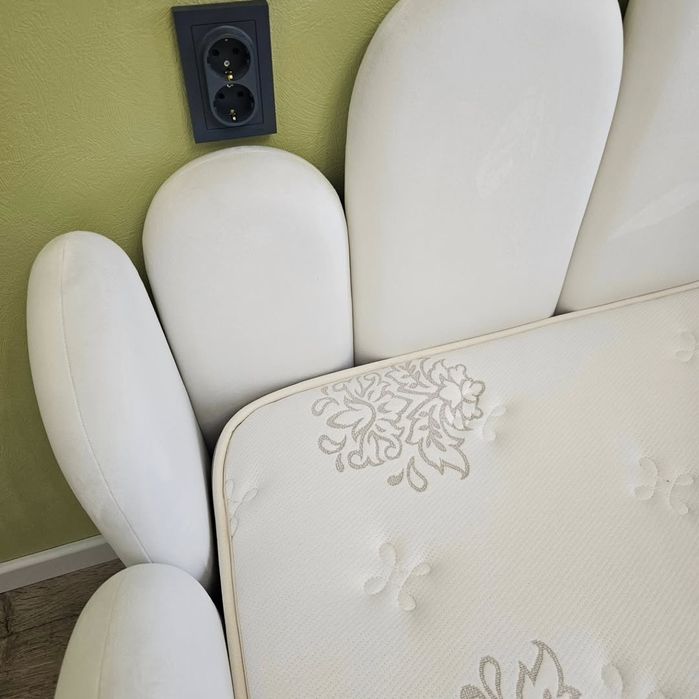 Диван-мягкая детская кровать