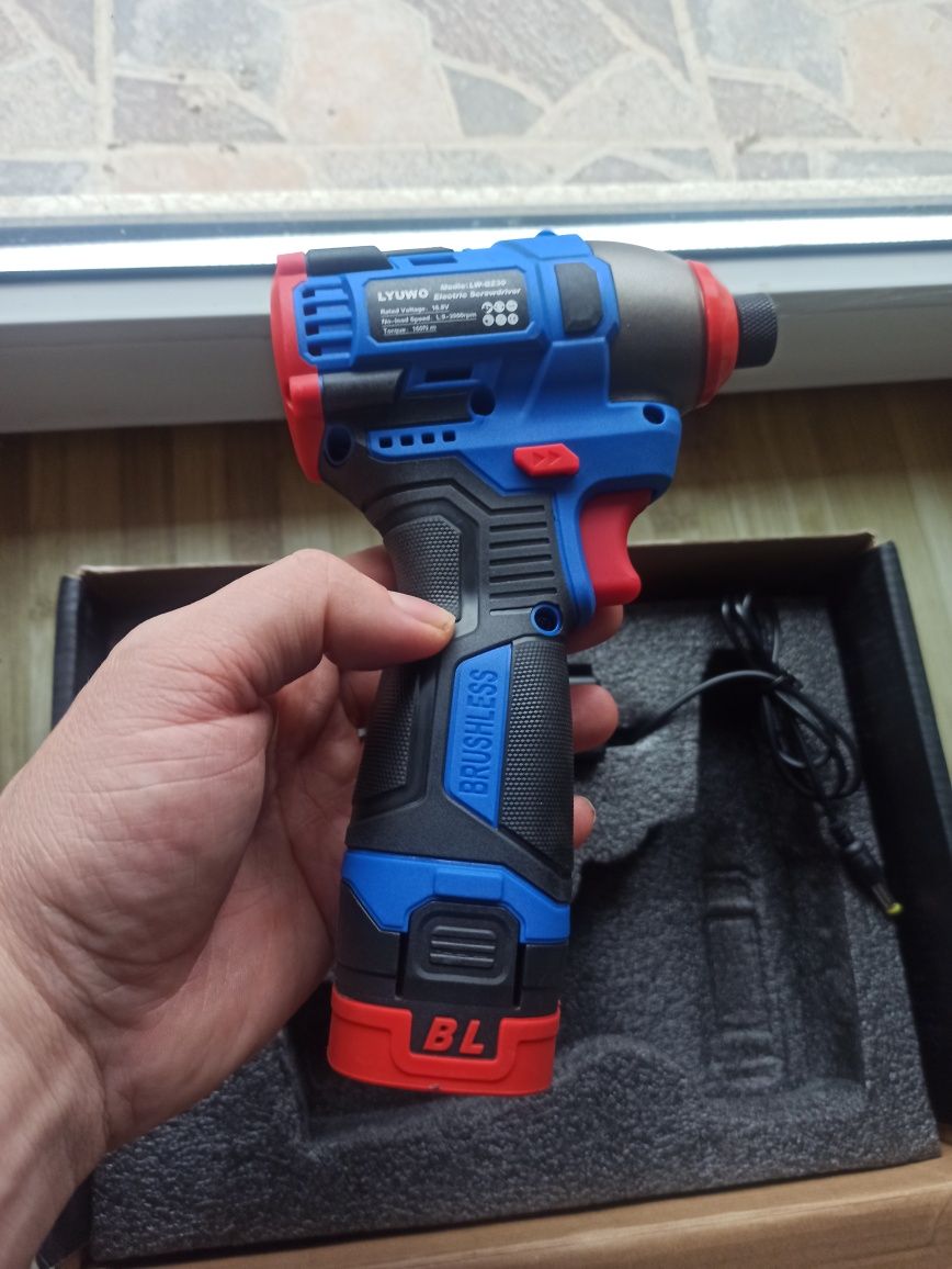 Autofiletanta cu impact, brushless, li-ion 16.8V 2000mAh