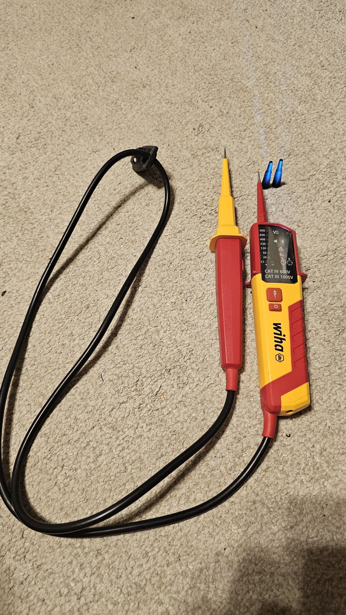 Tester de tensiune si continuitate Duspol Wiha, cat lll 1000v.