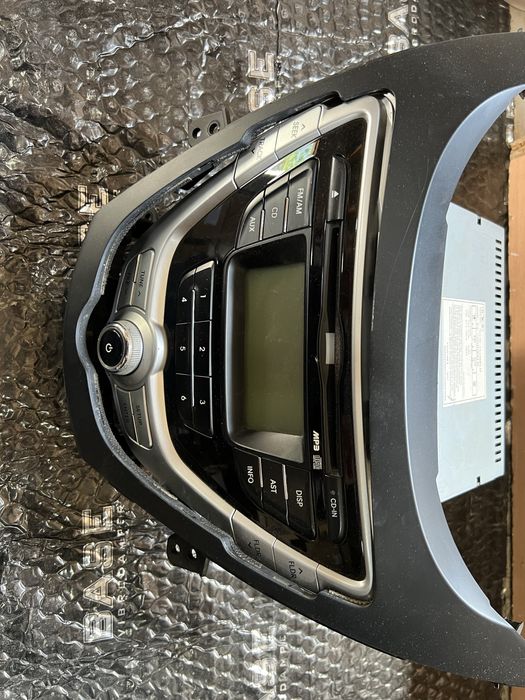 Продам Штатный Магнитафон от Hyundai Elantra 2012