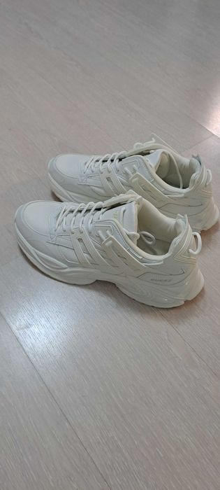 Маратонки Guess Belluno Low