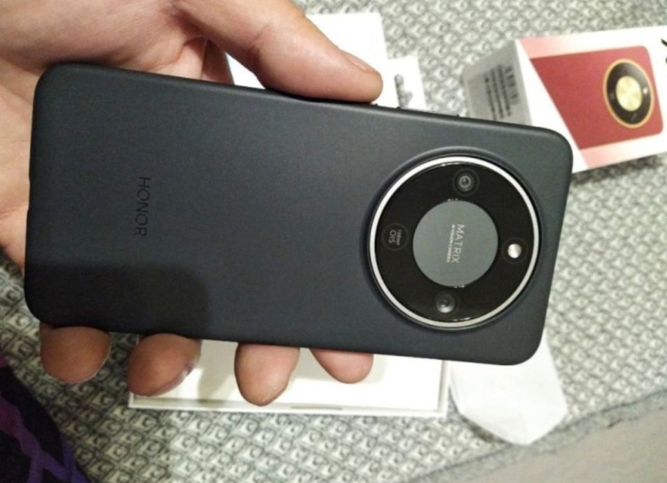 Продам Honor x9d