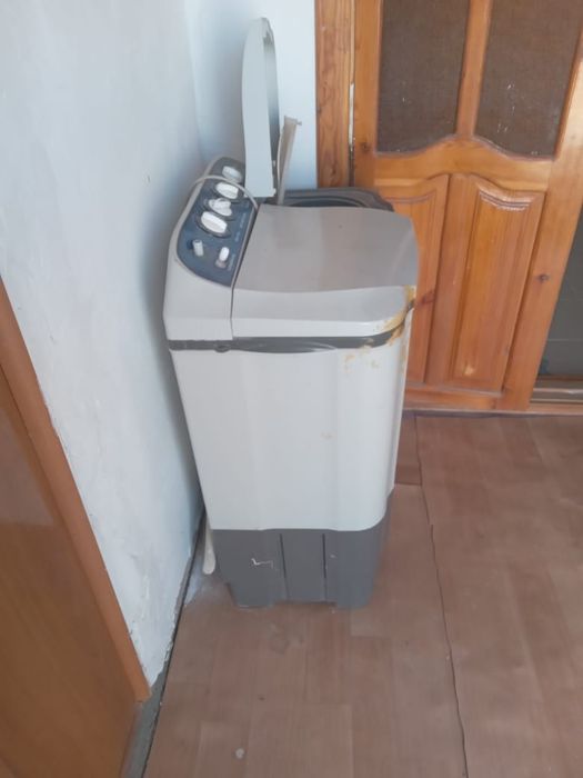 Продам стиральную машинку полуавтомат